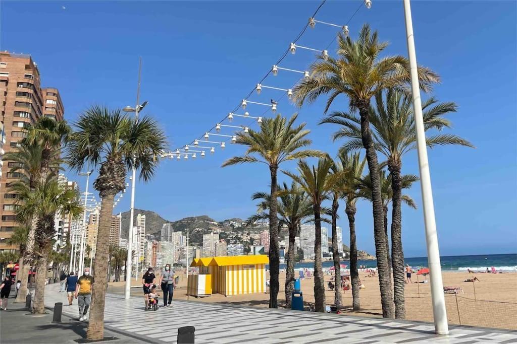 ベニドルムInmejorable Ubicacion,70M Playa 70M Puebloアパートメント エクステリア 写真